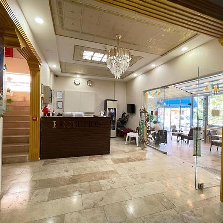 Ikarus Hotel Кушадаси Екстер'єр фото
